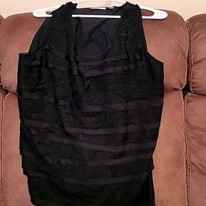 Sleeve list black dress shirt